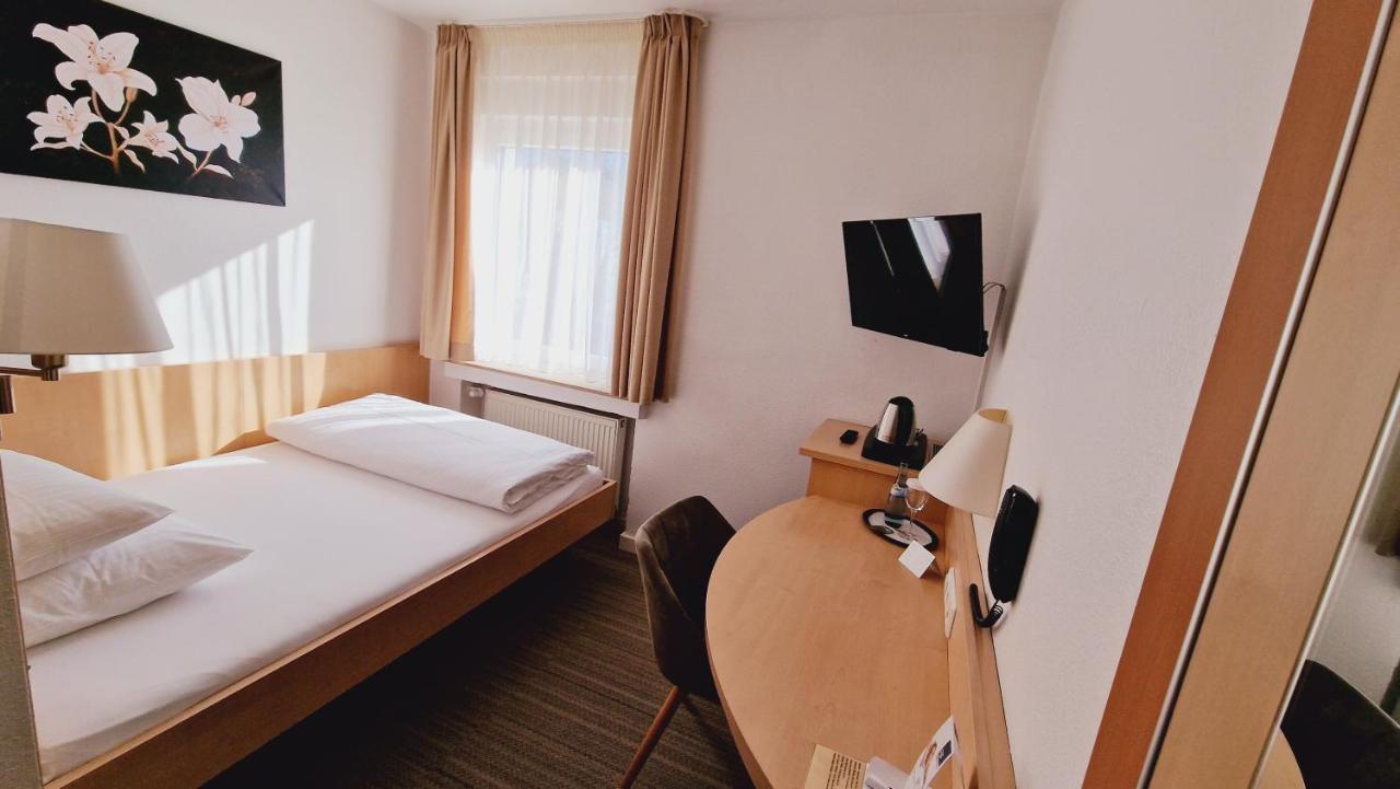 Hotel Garni Superior Metzingen  Exterior photo