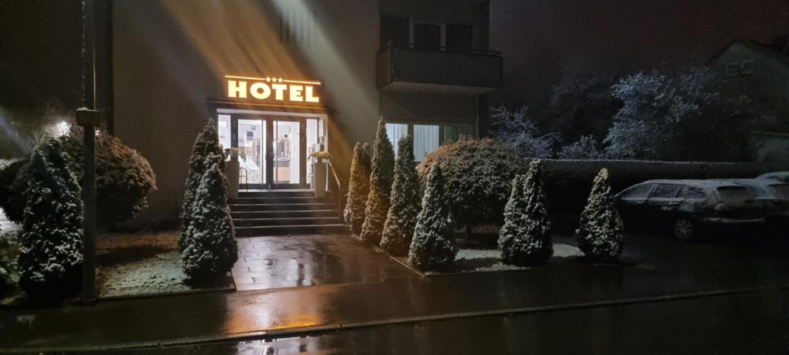 Hotel Garni Superior Metzingen  Exterior photo