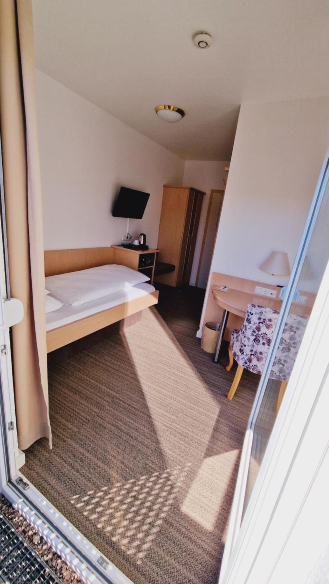 Hotel Garni Superior Metzingen  Exterior photo