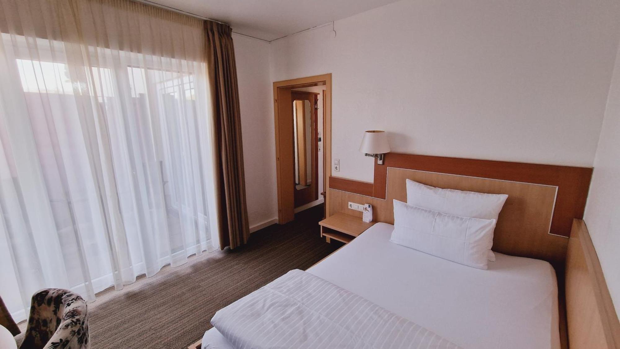 Hotel Garni Superior Metzingen  Exterior photo